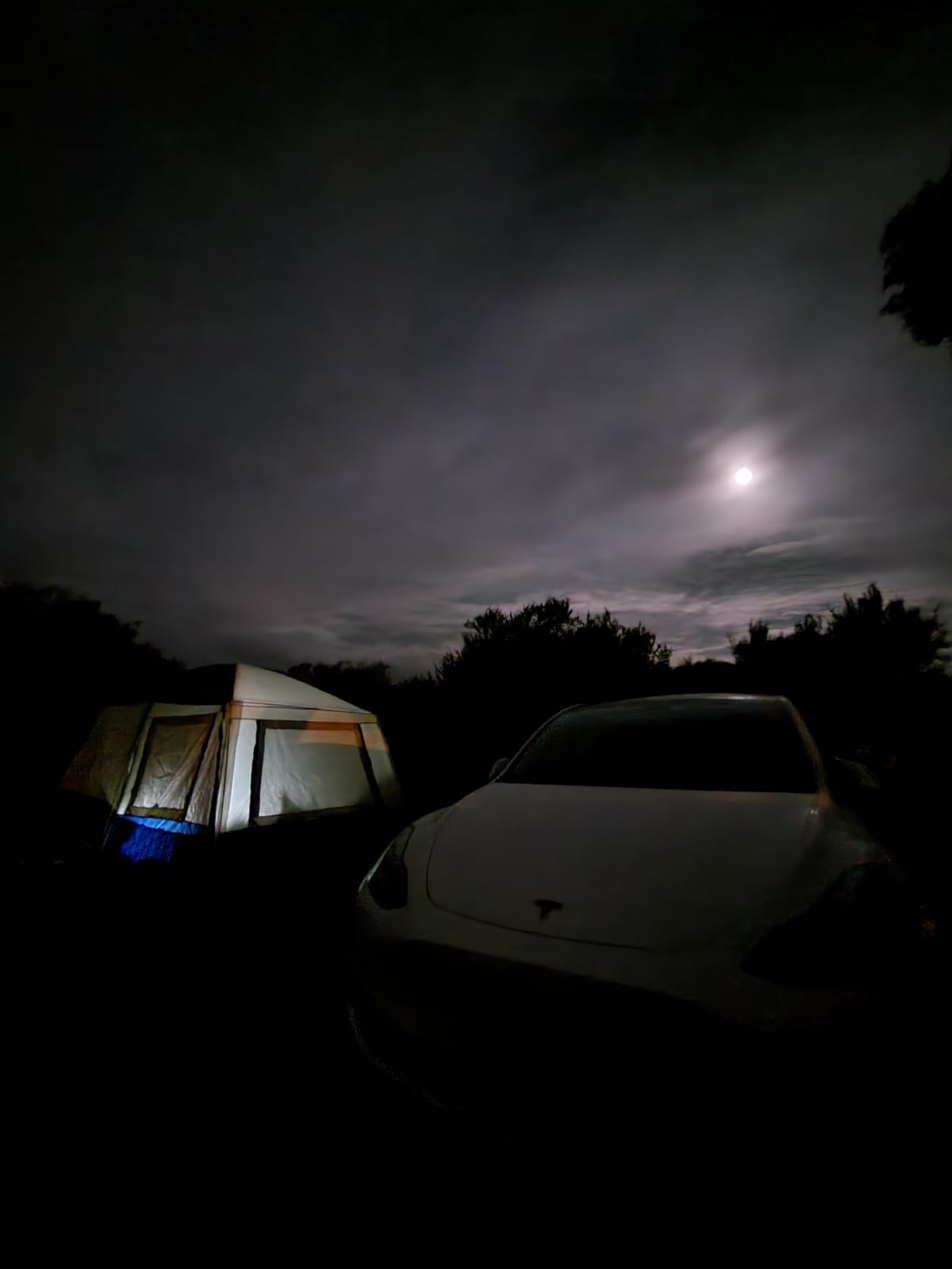 Ultra-Lux Inflatable Mattress for Model Y/3 with Pump 🚗